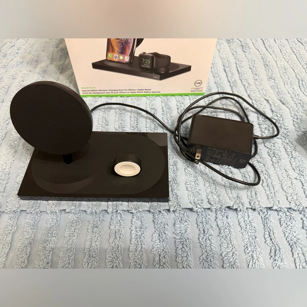 Belkin Black Wireless Charging Dock for iPhone + Apple Watch